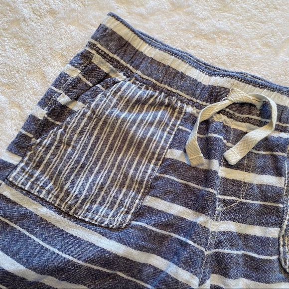 Old Navy kids striped shorts - Picture 3 of 5
